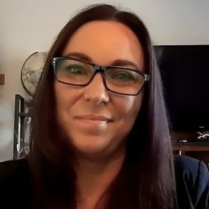 Meet your Posher, Julie